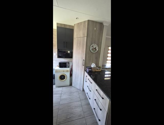 3 BEDROOM GATED ESTATE FOR SALE IN HEXRIVIER LIFESTYLE ESTATE